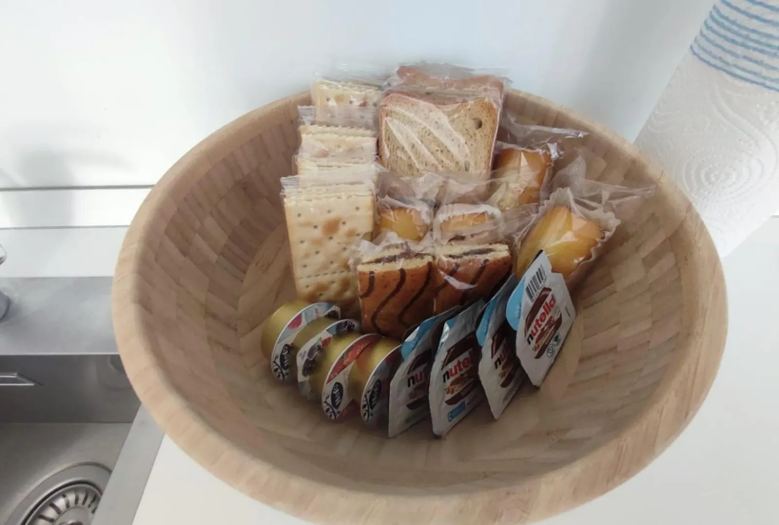 Regina Milano In Porta Lodovica - Wifi E Breakfast Box Apartment 0*, Milan Italy